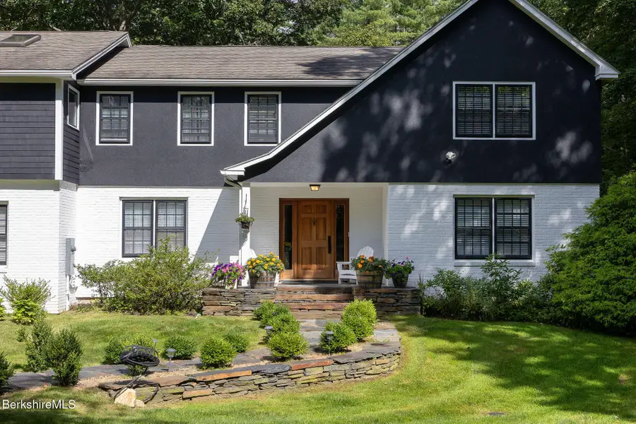 54 Dunmore Ct, Lenox, MA 01240 - Image #2