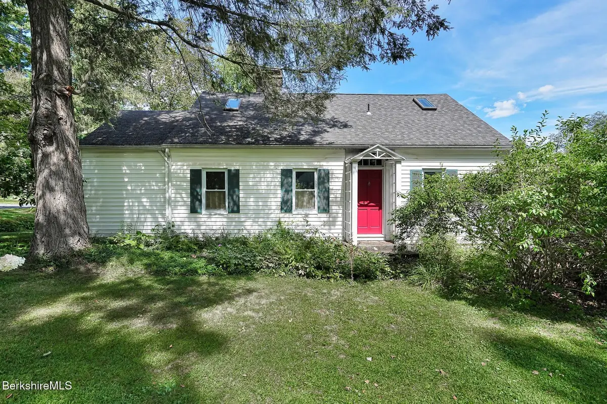 22 Castle Hill Ave, Great Barrington, MA 01230 - Image #1