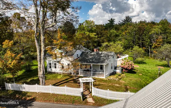 234 County Rd, Becket, MA 01223