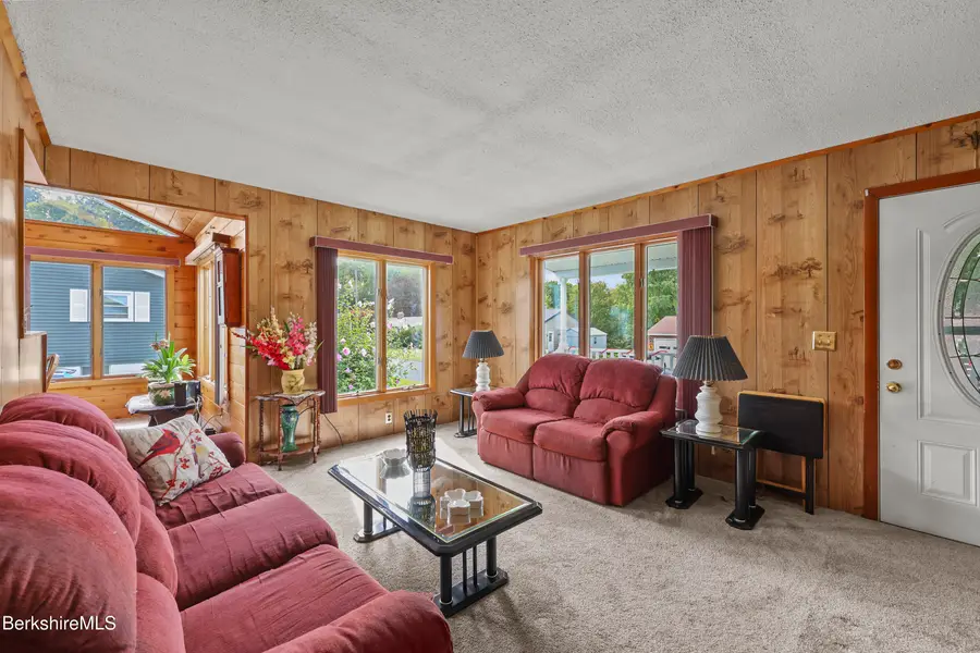 156 Draper Ave, Pittsfield, MA 01201 - Image #3