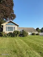 61 Tor Court Ct, Pittsfield, MA 01201 - Image #2