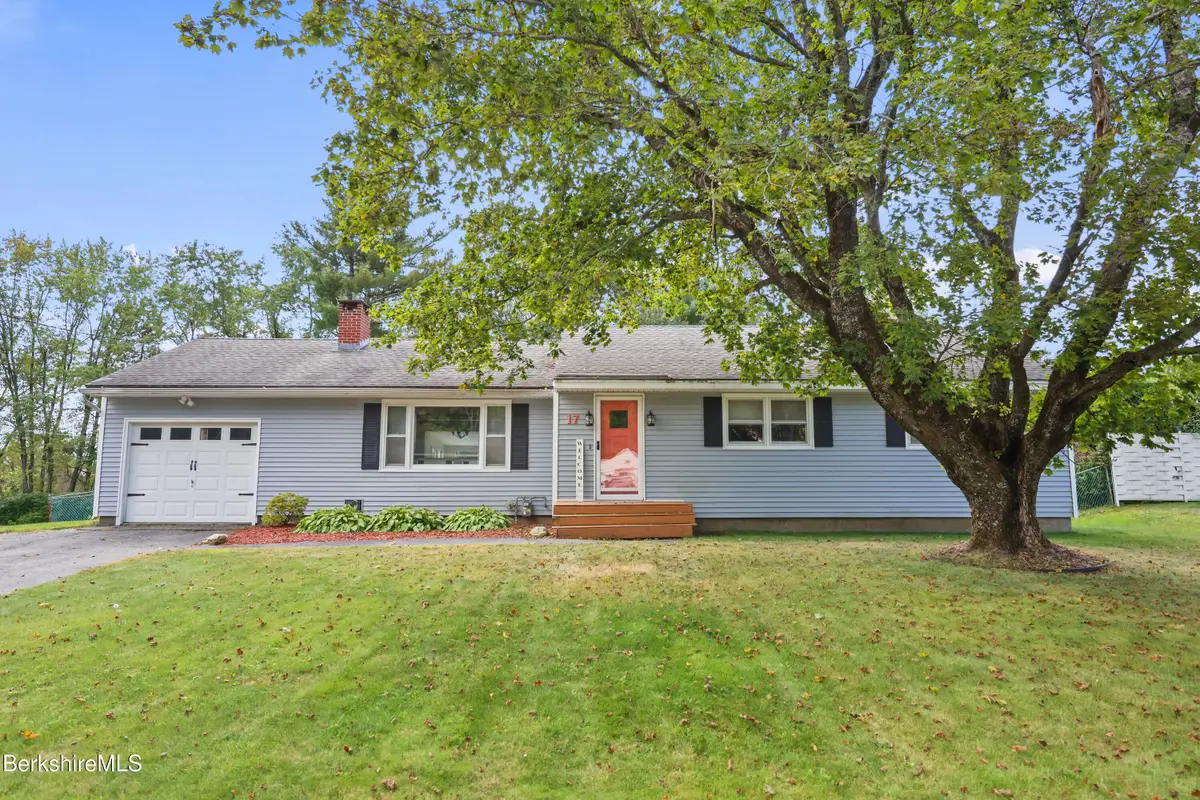 17 Sunnyside Dr, Dalton, MA 01226 - Image #1