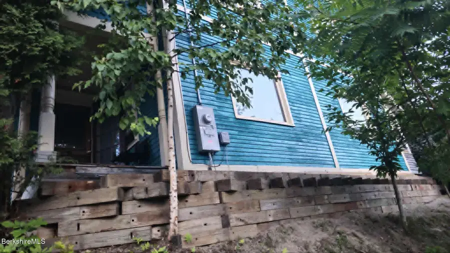 24 Franklin St, North Adams, MA 01247 - Image #3