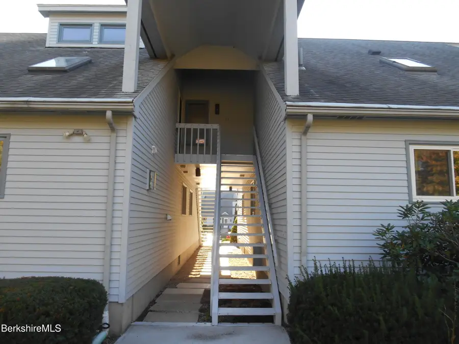 1 Pondview Dr #C3, Pittsfield, MA 01201 - Image #2