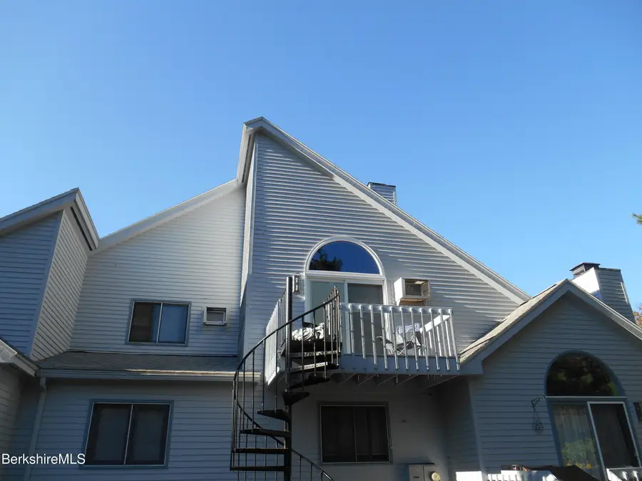 1 Pondview Dr #C3, Pittsfield, MA 01201 - Image #3
