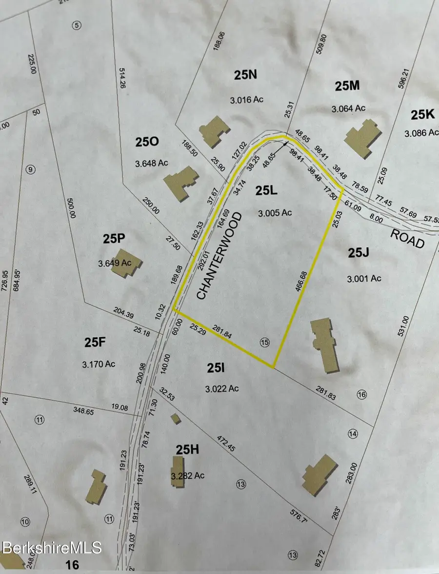 230 Chanterwood Rd, Lee, MA 01238 - Image #2