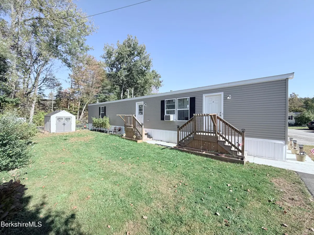 29 4th Ave, Cheshire, MA 01225 - Image #1