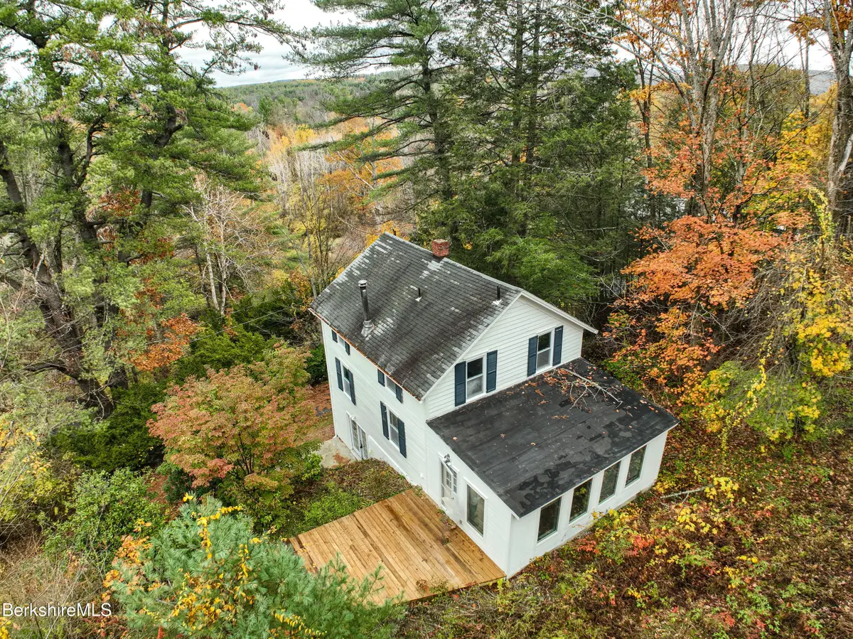 190 Willow St, Lee, MA 01238 - Image #1