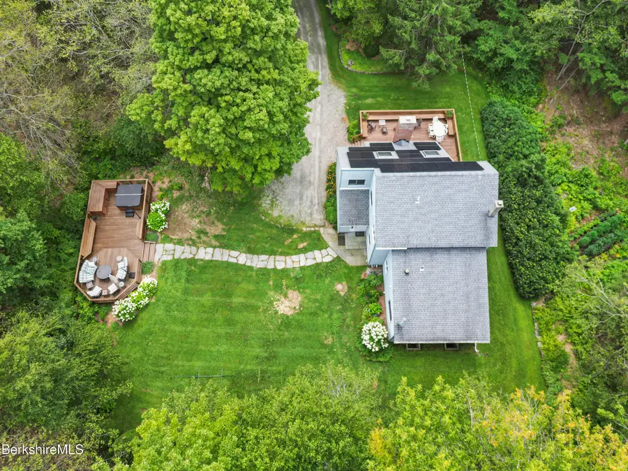 337 Captain Whitney Rd, Becket, MA 01223 - Image #3