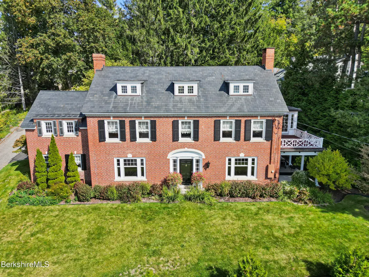 5 Crofut St, Pittsfield, MA 01201 - Image #1