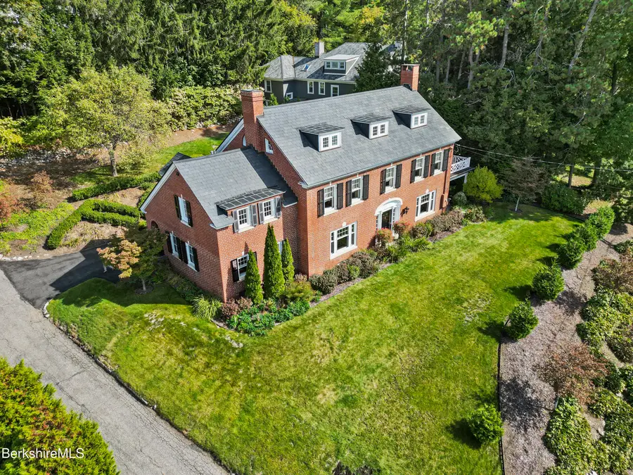 5 Crofut St, Pittsfield, MA 01201 - Image #2