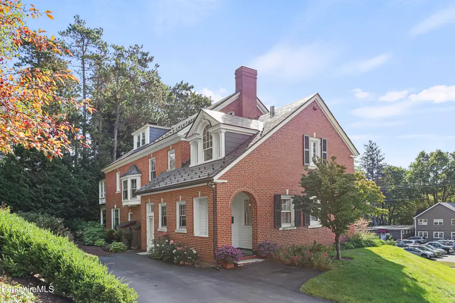 5 Crofut St, Pittsfield, MA 01201 - Image #3