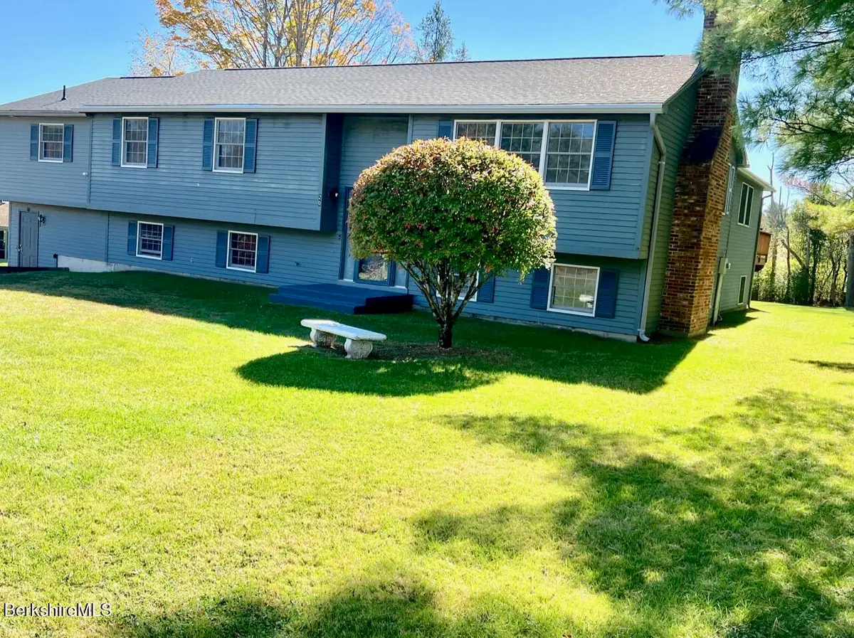 20 Bentrup Ct, Lenox, MA 01240 - Image #1