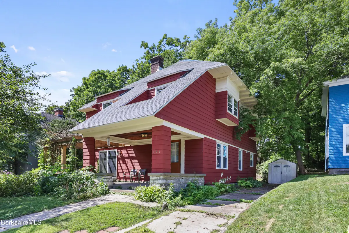 194 Bartlett Ave, Pittsfield, MA 01201 - Image #1