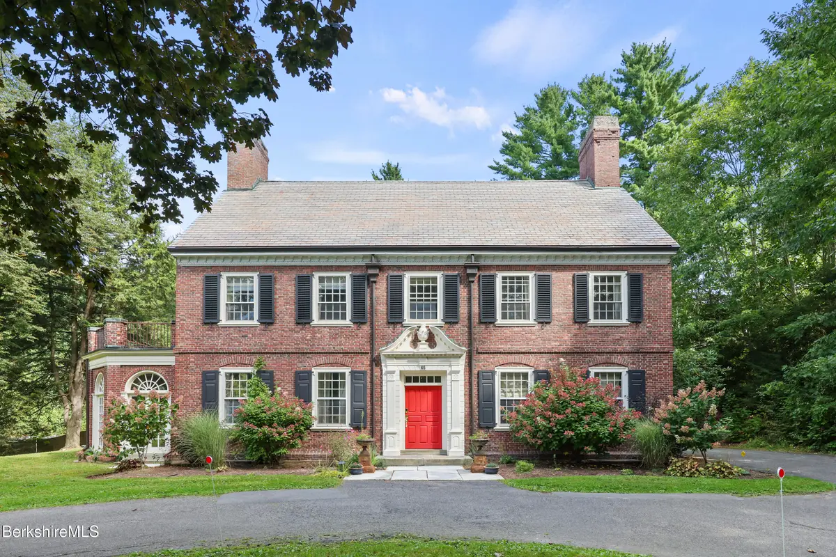 65 Crofut St, Pittsfield, MA 01201 - Image #1