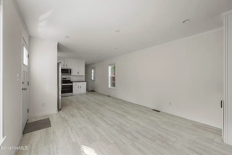 8 Apache Dr, North Adams, MA 01247 - Image #3