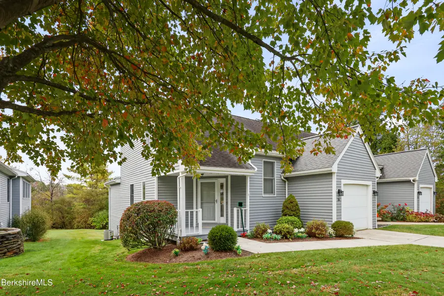 26 Walden Ln, Pittsfield, MA 01201 - Image #2