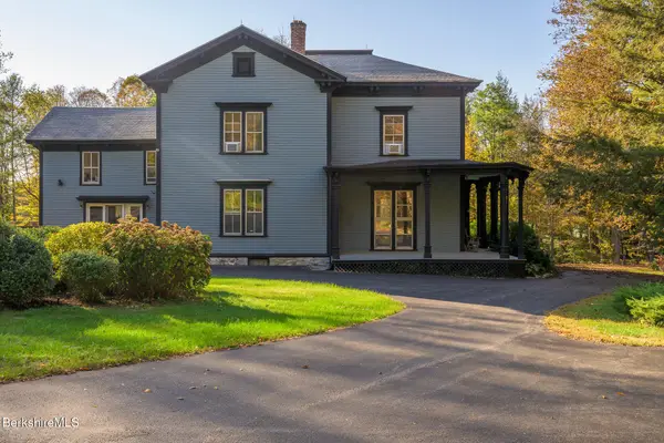 48 Main St, New Lebanon, NY 12125