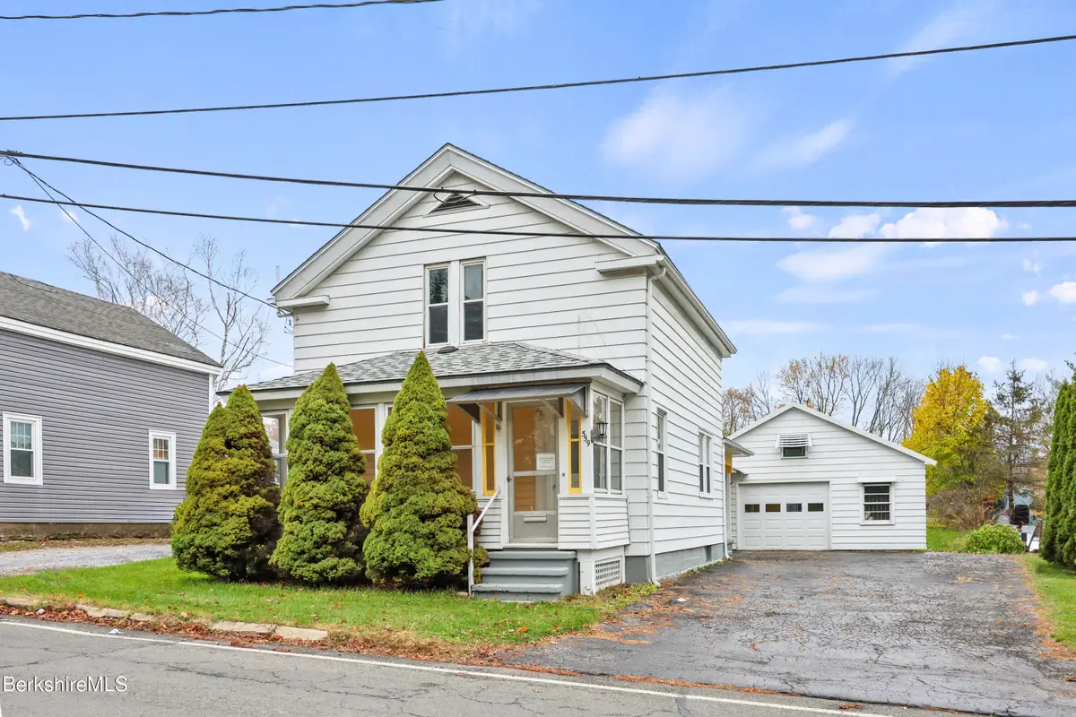 559 Onota St, Pittsfield, MA 01201 - #1