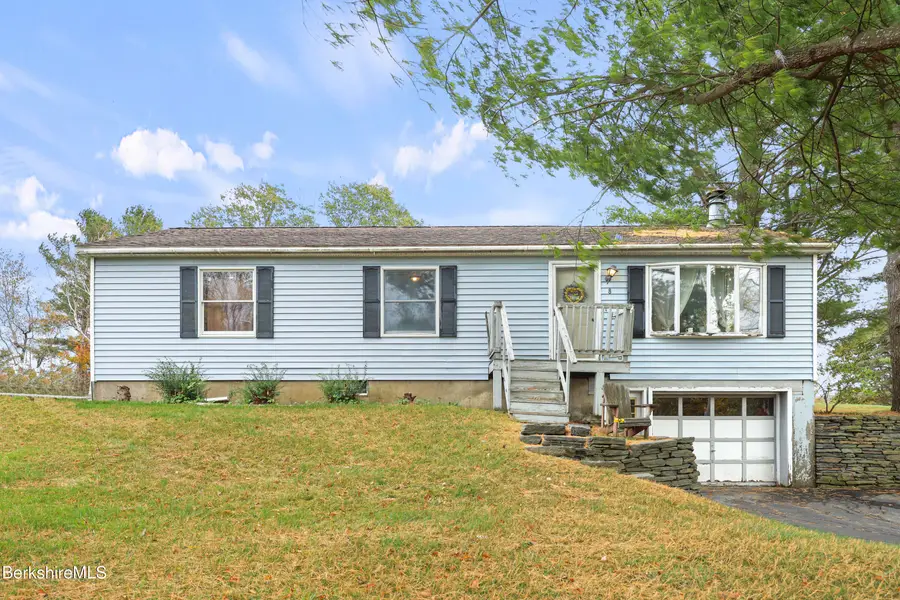 8 Samson St, Pittsfield, MA 01201 - Image #3