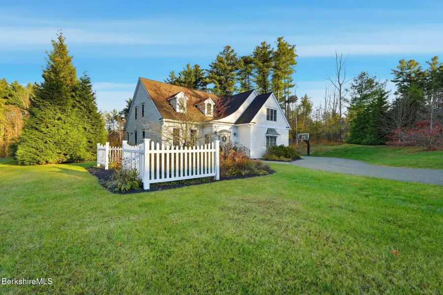 4 Stoneledge Rd, Lenox, MA 01240 - Image #2