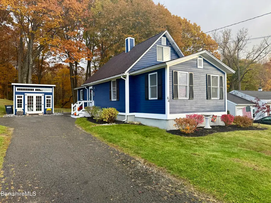 64 Brooks Ave, Pittsfield, MA 01201 - Image #2