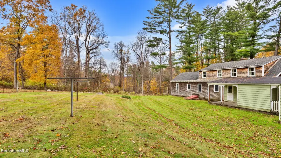3 Pleasant View Dr, Great Barrington, MA 01230 - Image #2