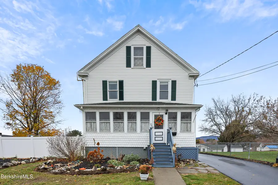 25 Calumet St, Pittsfield, MA 01201 - Image #2