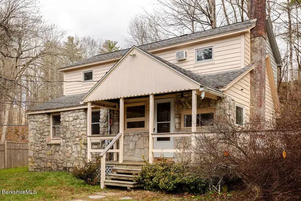 26 Lenox Rd, West Stockbridge, MA 01266