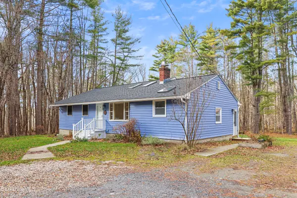 627 Lenox Rd, Richmond, MA 01254