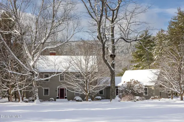 14 Old Tree Farm Rd, Stockbridge, MA 01262