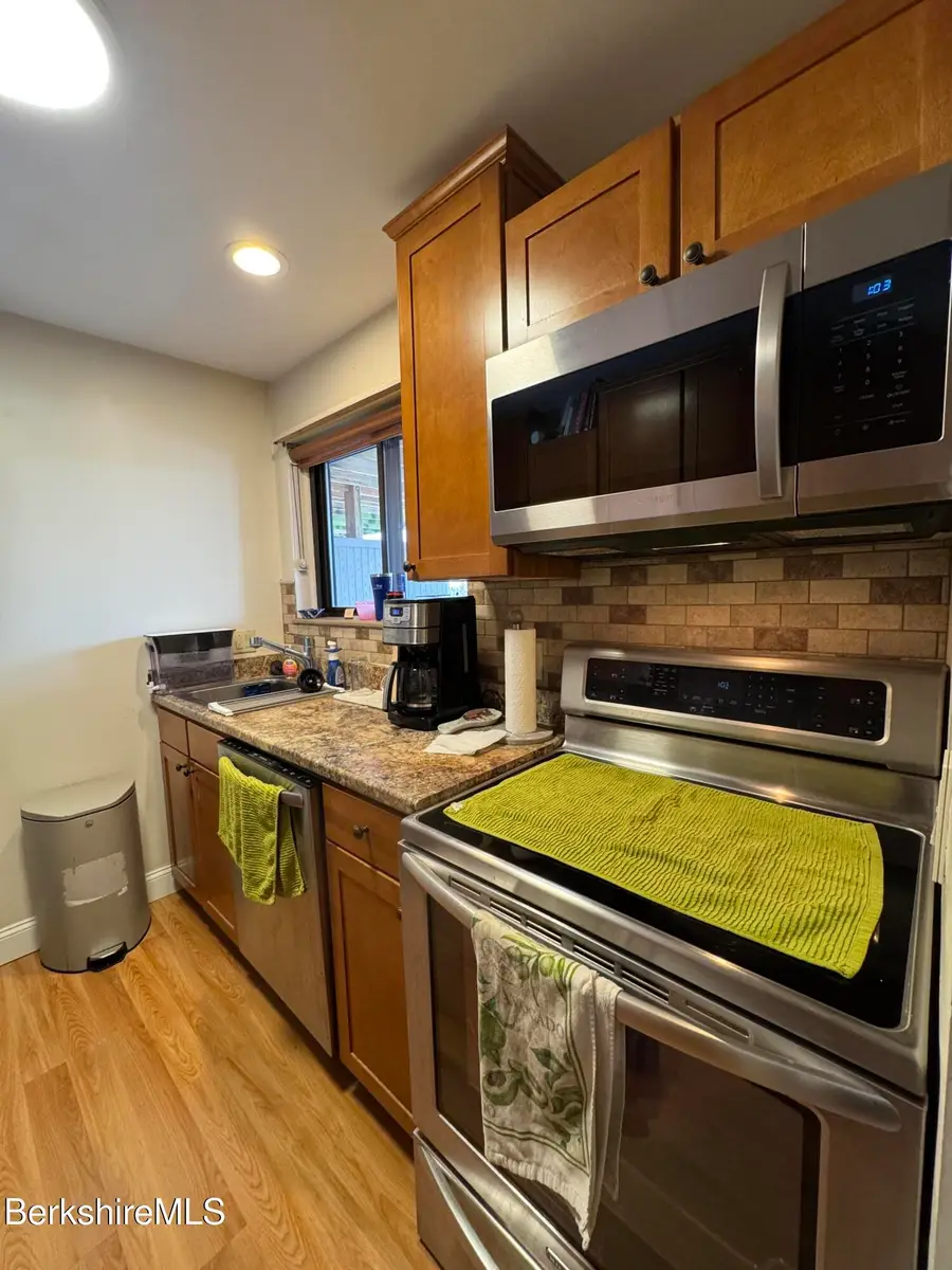 189 Stratton Rd, Williamstown, MA 01267 - Image #3