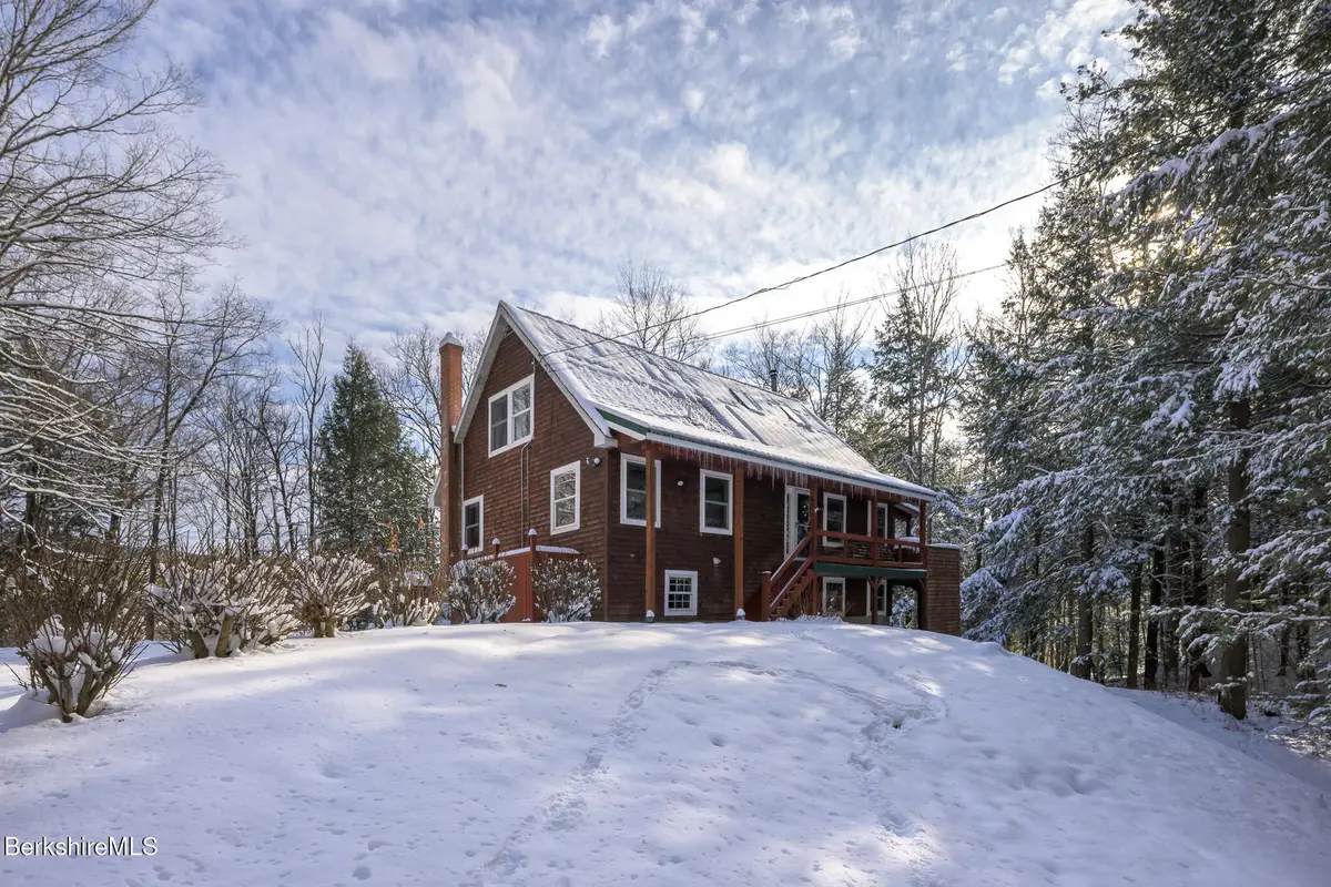 1335 Swamp Rd, Richmond, MA 01254 - Image #1