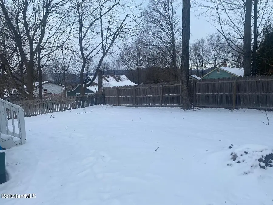 21 Sunset St, Pittsfield, MA 01201 - Image #3