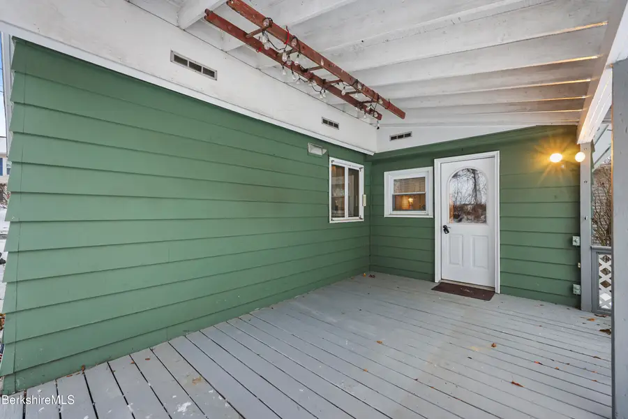 6 Meadow Ln, Adams, MA 01220 - Image #3