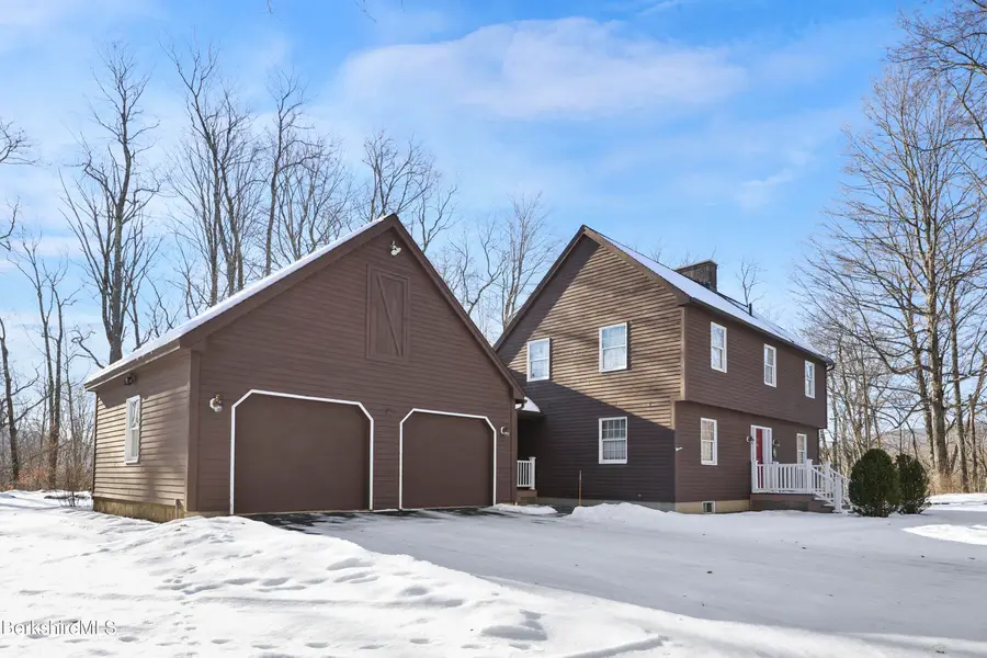 132 Outlook Ave, Cheshire, MA 01225 - Image #3