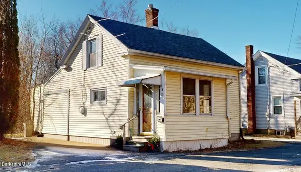 28 Mill St, North Adams, MA 01247