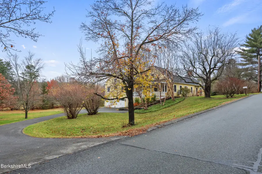 177 Thornliebank Rd, Williamstown, MA 01267 - Image #3