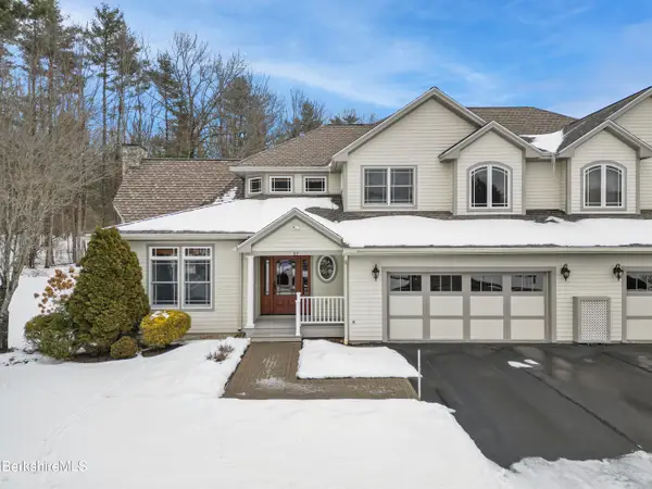 82 Stockbridge Ter #82, Lee, MA 01238