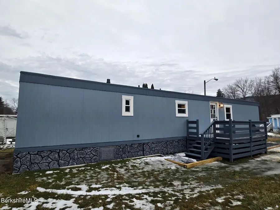 10 Seminole Dr, North Adams, MA 01247 - Image #3