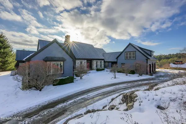 58 Round Hill Rd, Great Barrington, MA 01230