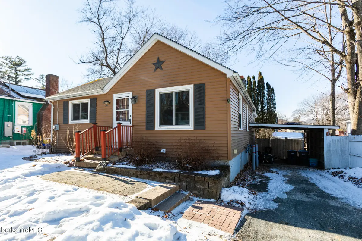 30 Pinehurst Ave, Pittsfield, MA 01201 - Image #1