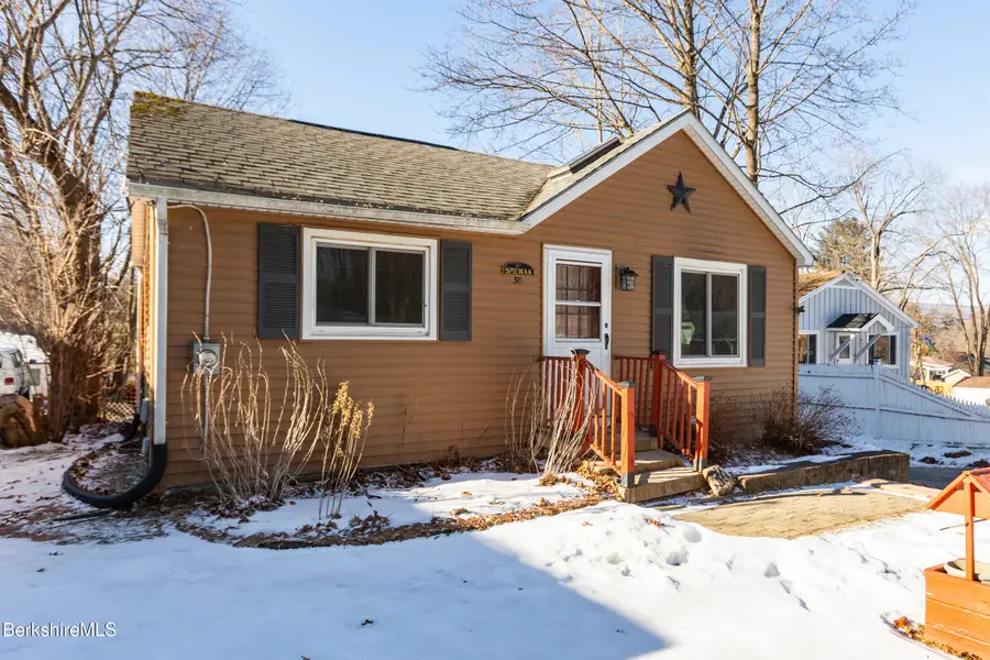 30 Pinehurst Ave, Pittsfield, MA 01201 - Image #3