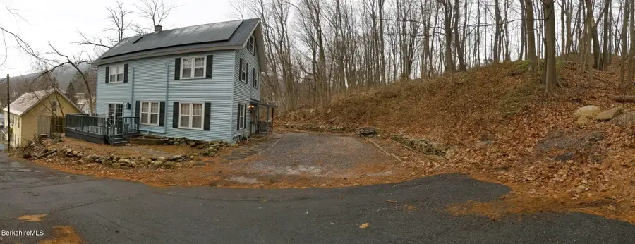 15 Ballou St, North Adams, MA 01247 - Image #3