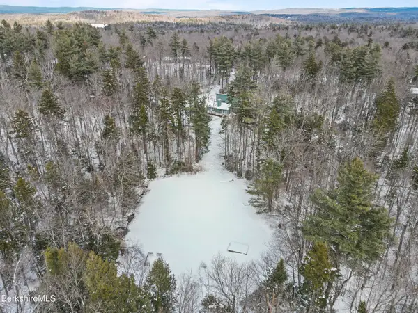 973 Fred Snow Rd, Becket, MA 01223