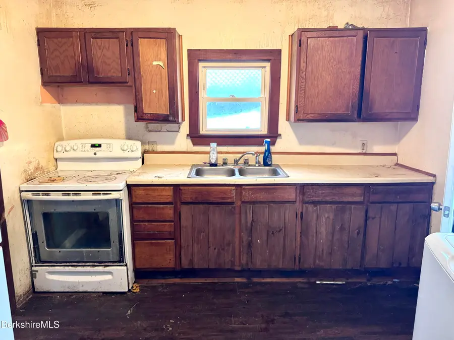 454 Main St, North Adams, MA 01247 - Image #2