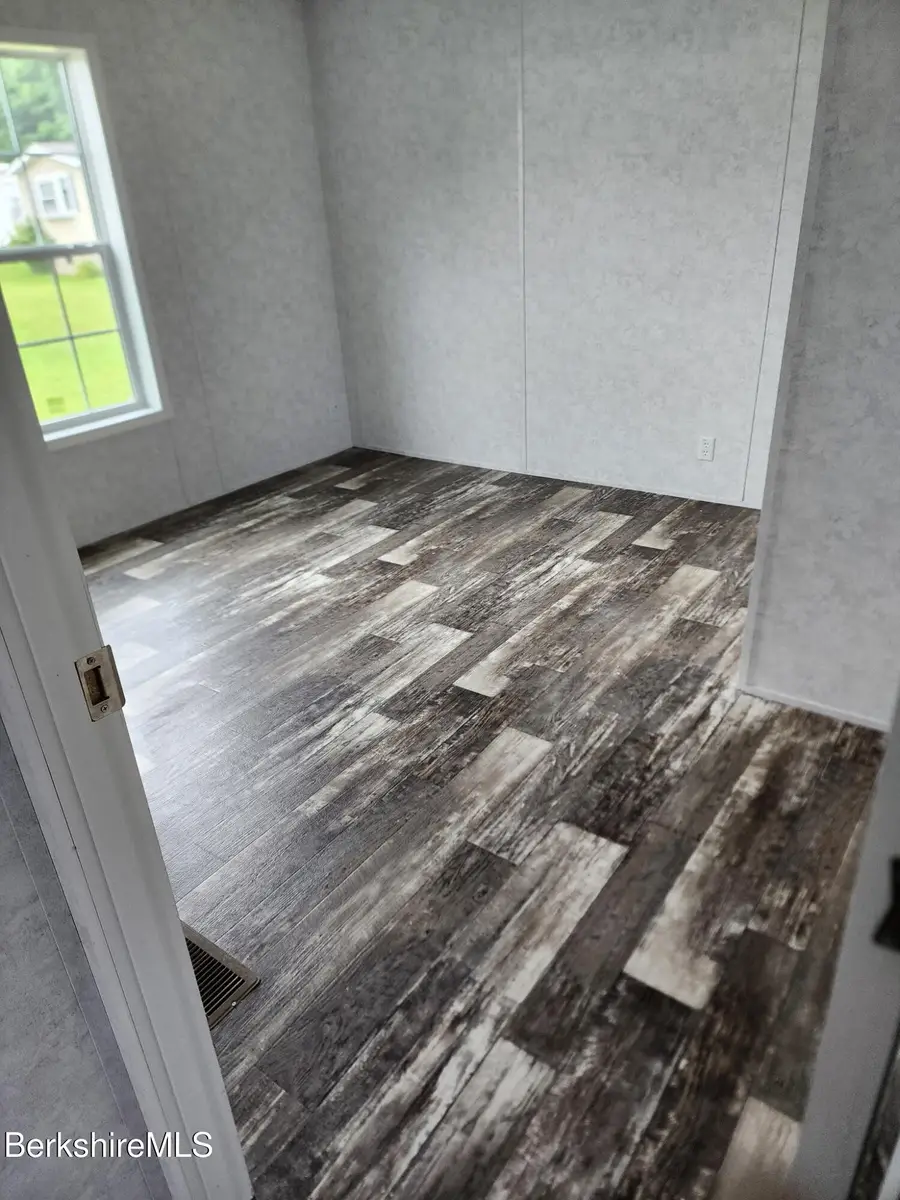 4 Seminole Dr, North Adams, MA 01247 - Image #3