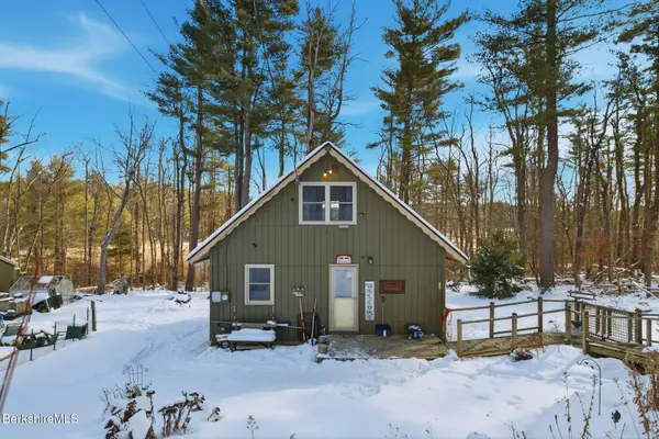 200 Fox Den Rd, Tolland, MA 01034
