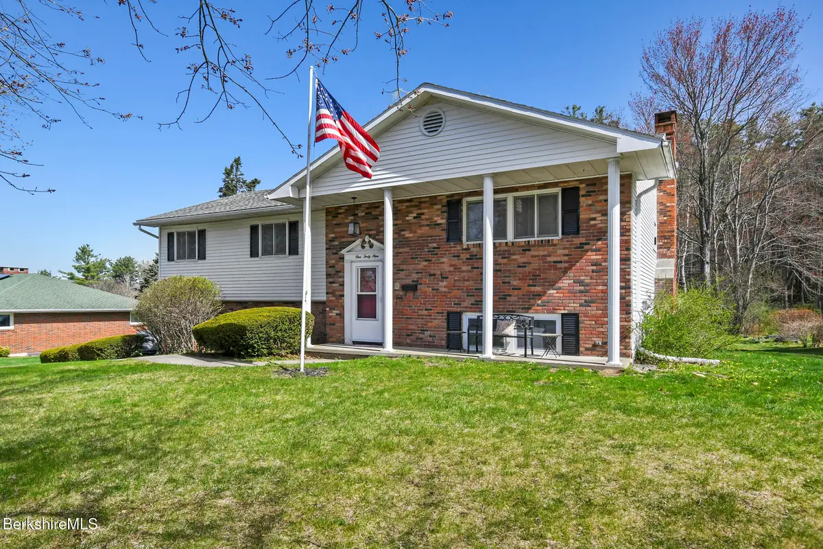 149 Kittredge Rd, Pittsfield, MA 01201 - #1