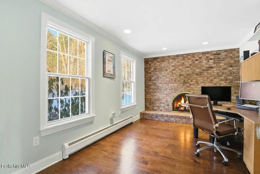 93 Gravesleigh Ter, Pittsfield, MA 01201 - #3